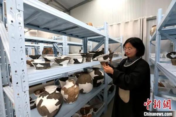 藏不住了 襄陽發(fā)掘出一段古城墻和護(hù)城河（襄陽發(fā)掘出一段古城墻和護(hù)城河）(5)