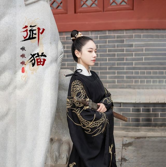 歷史悠久帥氣非常，如此 多變 的圓領(lǐng)袍，你不愛(ài)嗎（歷史悠久帥氣非常）(8)