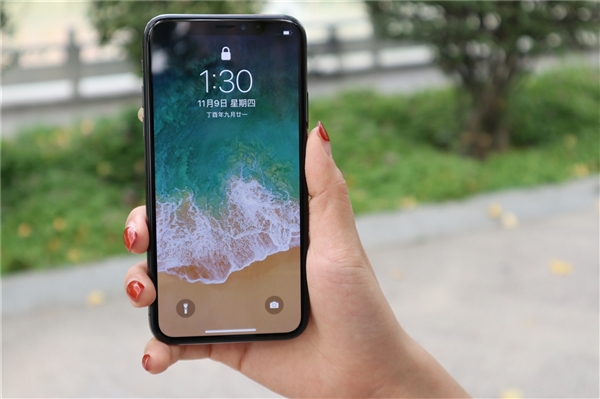 “iPhone鬧鐘不會(huì)識(shí)別調(diào)休”多次上熱搜！蘋(píng)果官方客服回應(yīng)