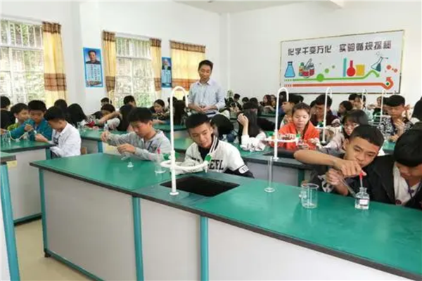 廈門十大高中排行榜 廈門市第三中學(xué)上榜第一文脈源泉