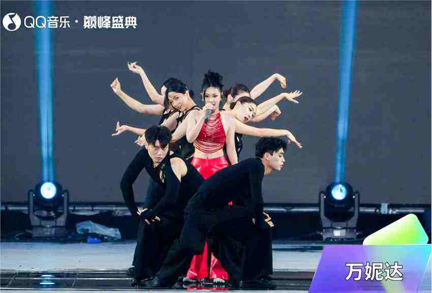 QQ音樂巔峰盛典唱響年輕聲浪，圓滿收官