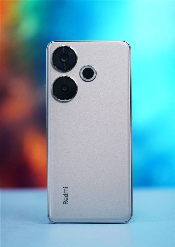 中端機(jī)首次用上驍龍8s Gen 3！Redmi Turbo 3圖賞