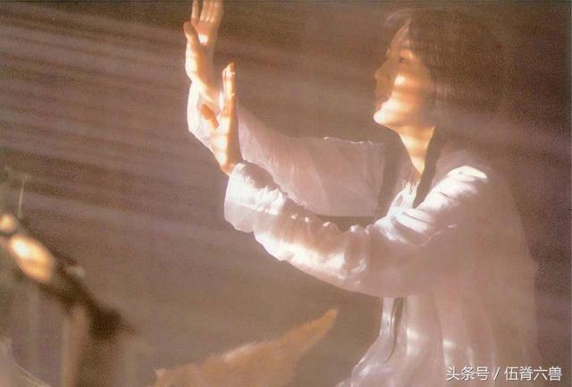 她是臺(tái)版梅艷芳，35歲事業(yè)當(dāng)紅削發(fā)為尼，1年后無(wú)奈還俗讓人唏噓（她是臺(tái)版梅艷芳）(7)