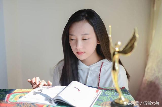 她是臺(tái)版梅艷芳，35歲事業(yè)當(dāng)紅削發(fā)為尼，1年后無(wú)奈還俗讓人唏噓（她是臺(tái)版梅艷芳）(2)