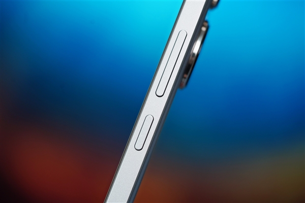 中端機(jī)首次用上驍龍8s Gen 3！Redmi Turbo 3圖賞