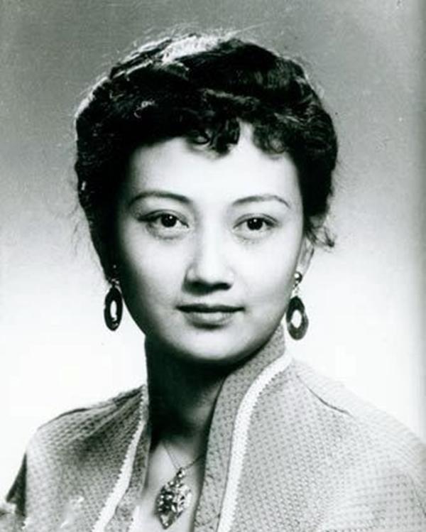 王曉棠 上世紀家喻戶曉的女將軍，60后們的女神，如今卻少有人知（上世紀家喻戶曉的女將軍）(4)