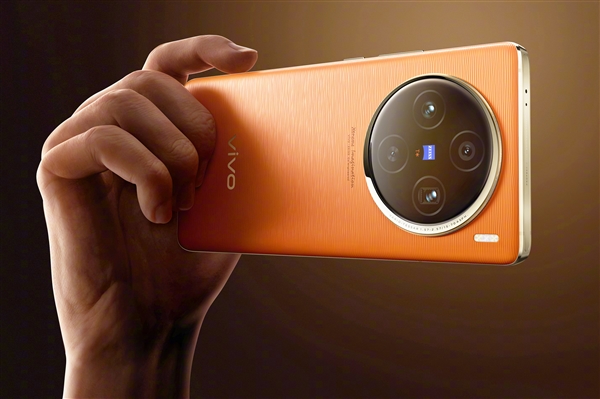藍(lán)廠影像之王！vivo X100 Ultra 5月登場(chǎng)：能打電話的專業(yè)相機(jī)