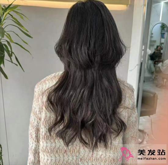 水母頭長發(fā)設(shè)計 甜酷時尚不挑人