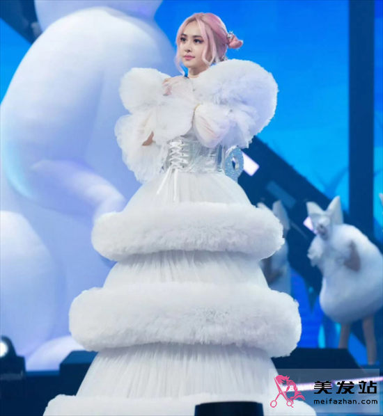 蔡依林演唱會造型 甜酷鬼馬巨個性 蔡依林演唱會造型 甜酷鬼馬巨個性