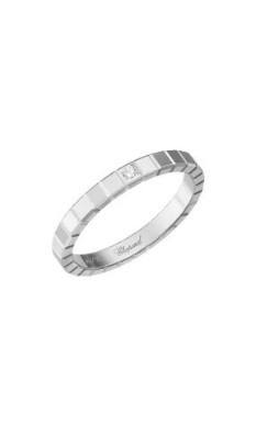 歌手李宇春佩戴Chopard蕭邦I(lǐng)ce Cube系列珠寶亮相線下演出 歌手李宇春佩戴Chopard蕭邦I(lǐng)ce Cube系列珠寶亮相線下演出