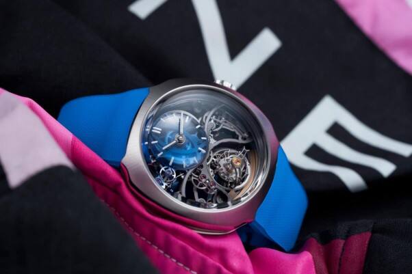 聯(lián)袂出擊，再燃極速激情：H.MOSER&amp;CIE.亨利慕時攜手ALPINE MOTORSPORTS中國首發(fā)疾速者系列圓柱游絲陀飛輪鏤空腕表Alpine限量版