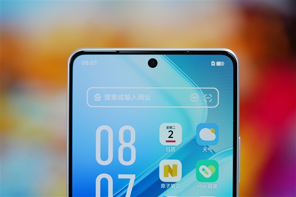 144Hz高刷屏+6000mAh超大電池！iQOO Z9圖賞