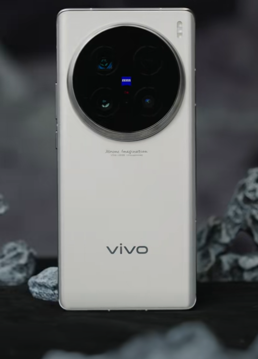 2億像素影像滅霸！vivo X100 Ultra真機上手：碩大環(huán)形相機