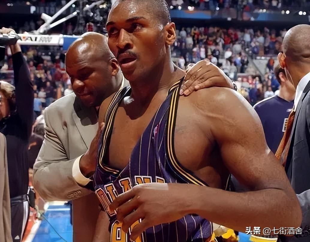 nba球員睡過的中國(guó)女星，慘被男友家暴至肛裂 24