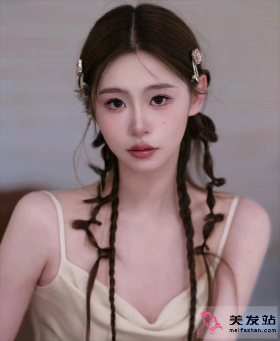 y2k長(zhǎng)發(fā)編發(fā)范本 音樂(lè)節(jié)演唱會(huì)必備款式 y2k長(zhǎng)發(fā)編發(fā)范本 音樂(lè)節(jié)演唱會(huì)必備款式