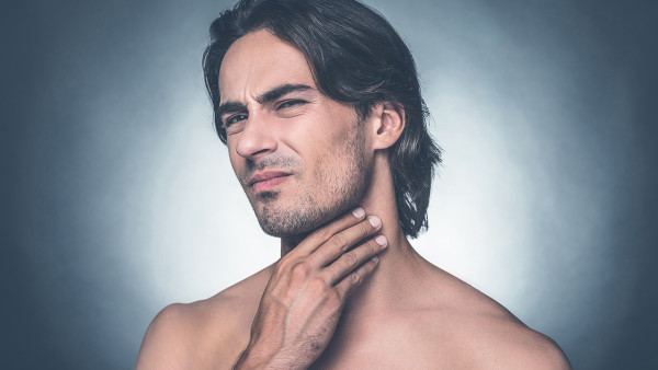 扁桃體結(jié)石會(huì)引起發(fā)燒嗎？