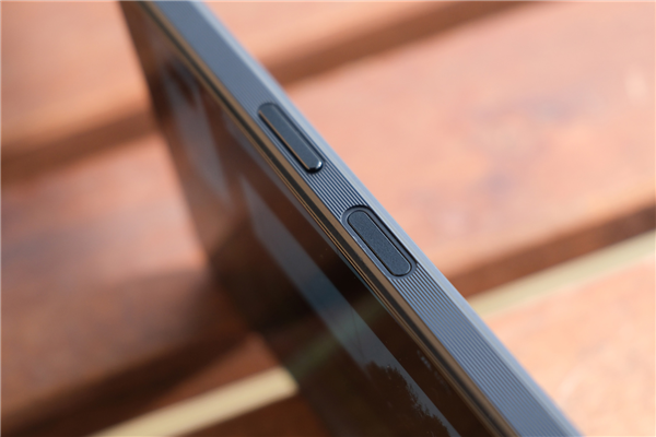 售價過萬！索尼Xperia 1 VI圖賞：無挖孔全面屏 行業(yè)罕見