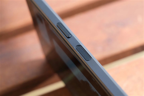 售價過萬！索尼Xperia 1 VI圖賞：無挖孔全面屏 行業(yè)罕見