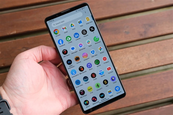 售價過萬！索尼Xperia 1 VI圖賞：無挖孔全面屏 行業(yè)罕見