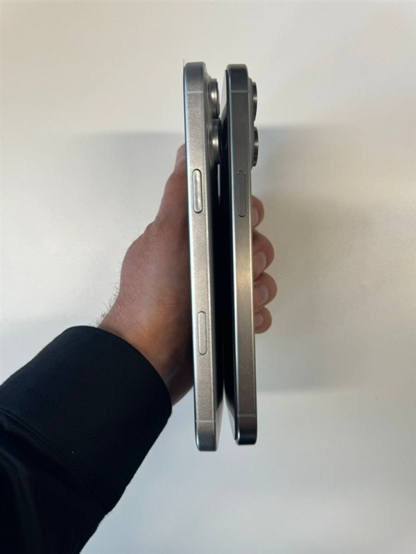6.9英寸史上大屏！iPhone 16 Pro Max新機(jī)模出爐：確認(rèn)新增拍照按鈕