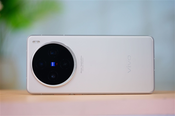 vivo強直屏旗艦！vivo X100s圖賞