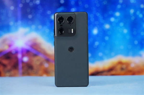moto首款AI旗艦！moto X50 Ultra圖賞