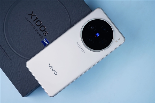 vivo強直屏旗艦！vivo X100s圖賞