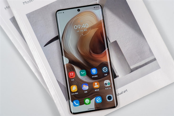 具辨識(shí)度的moto旗艦！moto X50 Ultra上手