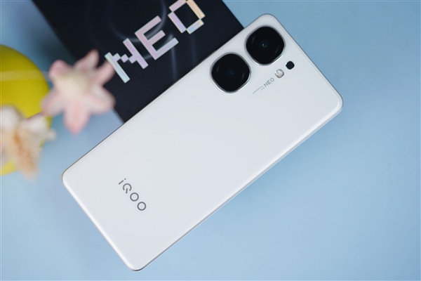 首批搭載天璣9300+！iQOO Neo9S Pro圖賞