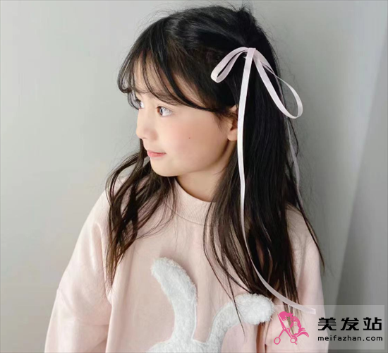 百搭絲帶編發(fā) 兒童最新洋氣發(fā)型 百搭絲帶編發(fā) 兒童最新洋氣發(fā)型