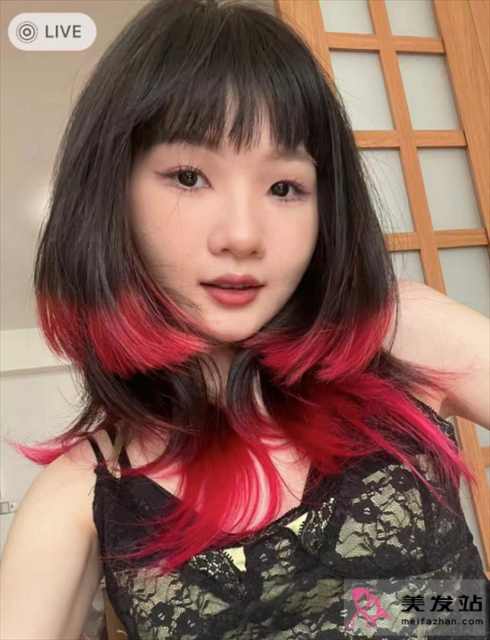 水母頭長卷發(fā) 慵懶復(fù)古百搭 水母頭長卷發(fā) 慵懶復(fù)古百搭