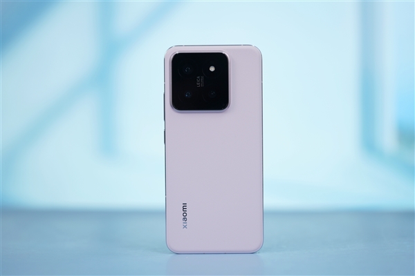 盧偉冰：手機業(yè)務(wù)持續(xù)穩(wěn)步提升 穩(wěn)居全球前三