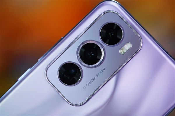 天璣9200+星速版加持！OPPO Reno12 Pro圖賞