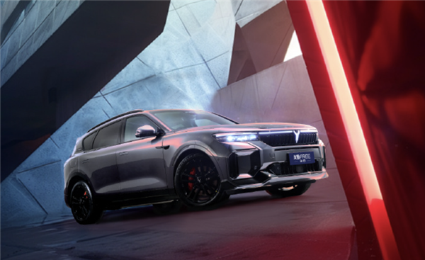 續(xù)航提升、新增后驅(qū)版本！嵐圖FREE 318官圖發(fā)布：5月30日預(yù)售