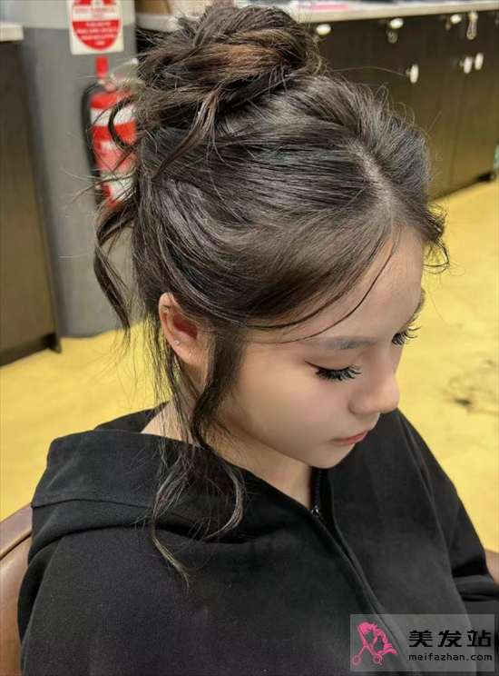 花苞丸子頭扎發(fā) 任選一款萌萌噠 花苞丸子頭扎發(fā) 任選一款萌萌噠
