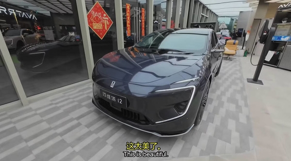 加拿大博主體驗(yàn)中國電動(dòng)汽車后感慨：我們在北美被車企宰了