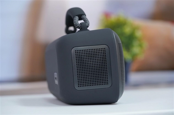 一次充電暢聽(tīng)20小時(shí)！Bose SoundLink Max手提音箱圖賞