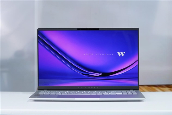 驍龍X Elite+2.8K OLED屏 華碩無(wú)畏Pro15 2024高能 AI 超輕薄本圖賞