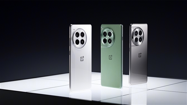 一加Ace 3 Pro全家福出爐：玻璃、陶瓷、皮革三種旗艦材質(zhì)