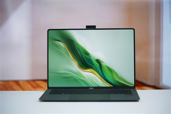 全球首發(fā)磁吸攝像頭！榮耀MagicBook Art 14圖賞