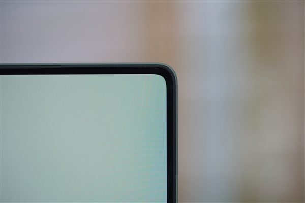 全球首發(fā)磁吸攝像頭！榮耀MagicBook Art 14圖賞