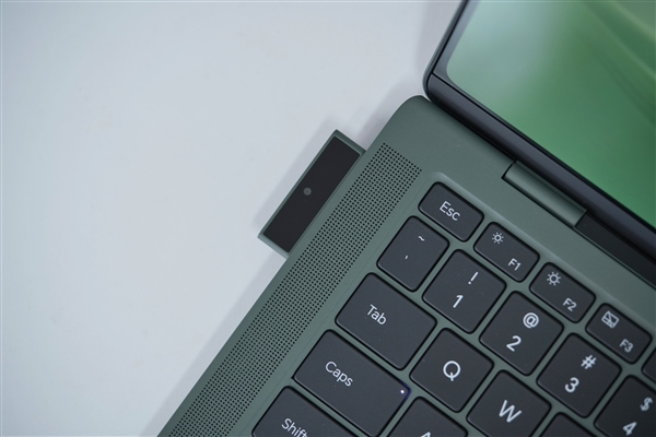 全球首發(fā)磁吸攝像頭！榮耀MagicBook Art 14圖賞