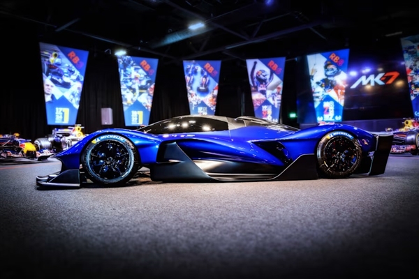 性能比肩F1賽車！紅牛首款超跑RB17亮相：全球僅50臺已賣光