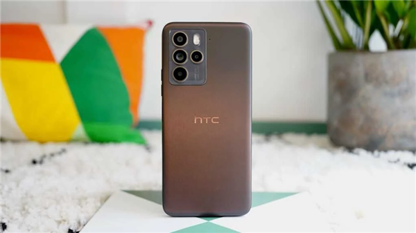 HTC后一家實(shí)體店關(guān)閉 官方：很早就沒有專賣店了