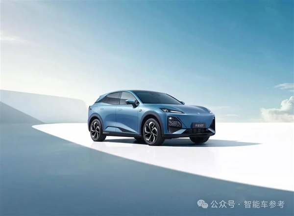 史上便宜華為智駕車！深藍(lán)S07視覺輕松挑戰(zhàn)重慶魔鬼高架