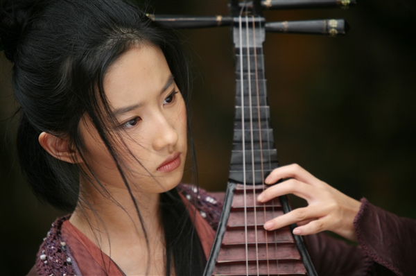 成龍、李連杰、劉亦菲《功夫之王》今日重映：持續(xù)一個月