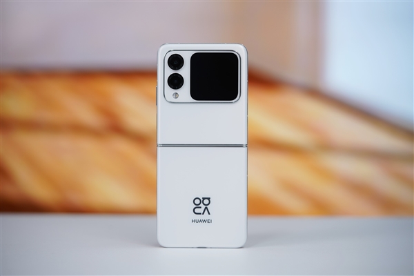 華為首款nova小折疊！nova Flip圖賞