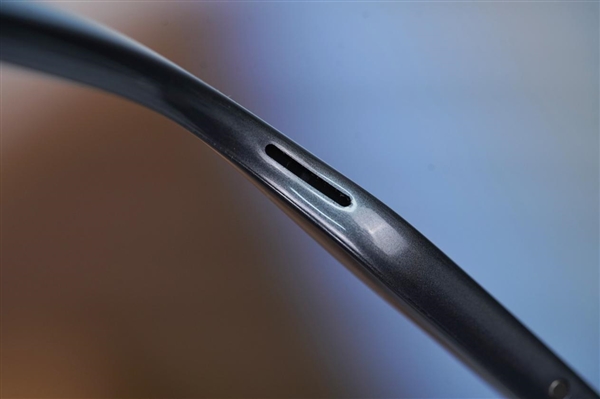 30.9克超輕設(shè)計(jì)！界環(huán)AI音頻眼鏡圖賞