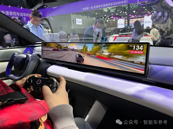 小米汽車(chē)越火爆：極越越懷才不遇