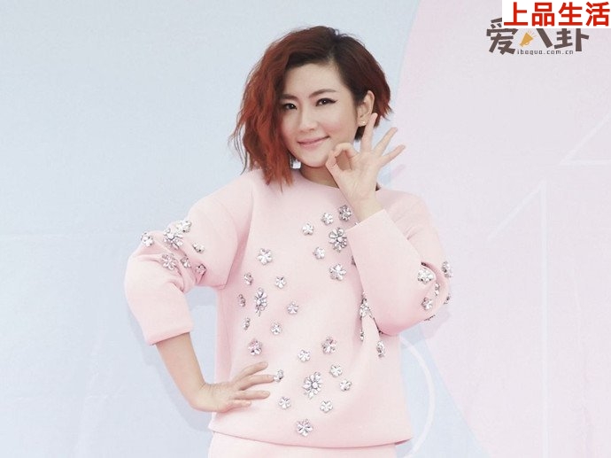 張承中堅(jiān)決迎娶燒傷了的Selina